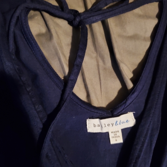 Nice Pants Suit - Picture 4 of 4